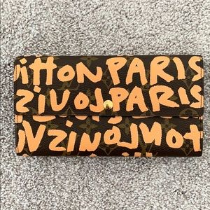 Louis Vuitton super rare!